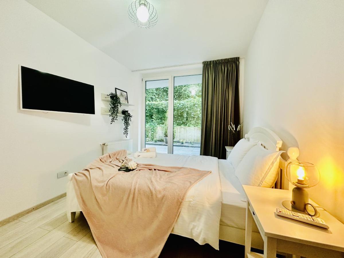 Palfi Apartment With Garden & Parking Kluž Exteriér fotografie
