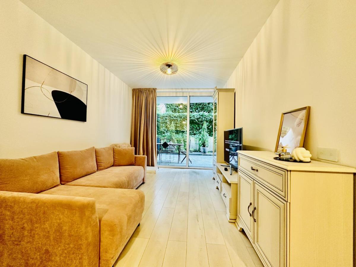 Palfi Apartment With Garden & Parking Kluž Exteriér fotografie